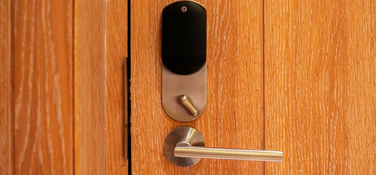 Automatic Locking Door Knob Greenacres